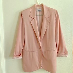 Pastel colored blazer🌸